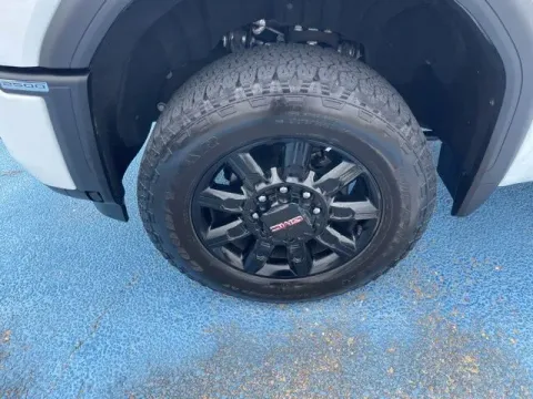 Another view of 2025 GMC Sierra 2500HD AT4 for sale in Alexandria, LA at Hixson Autoplex of Alexandria Ford