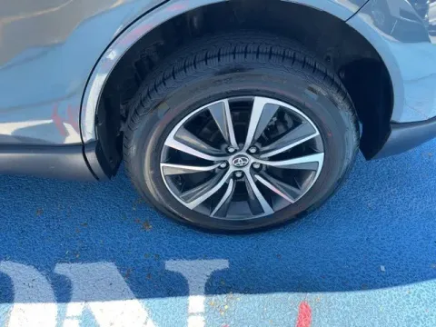 More photos of 2021 Toyota Venza LE at Hixson Autoplex of Alexandria Ford, LA