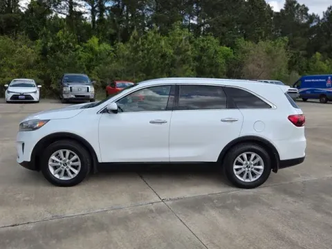 Photos of 2019 Kia Sorento LX for sale in Leesville, LA at Hixson Ford Leesville