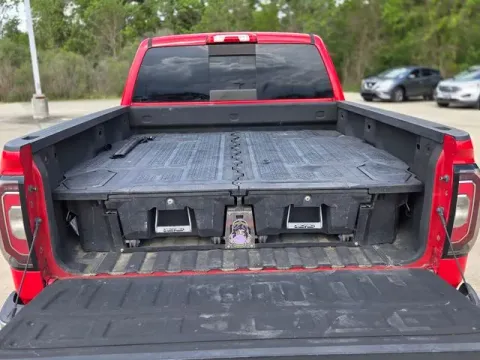 More photos of 2018 GMC Sierra 1500 SLT at Hixson Ford Leesville, LA