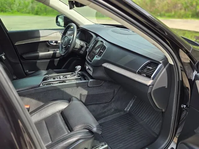 2021 Volvo XC90 Inscription - Photo 15