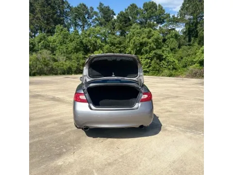 More photos of 2013 INFINITI M Hybrid M35h at Hixson Ford Leesville, LA