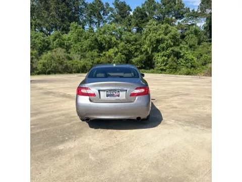 More photos of 2013 INFINITI M Hybrid M35h at Hixson Ford Leesville, LA