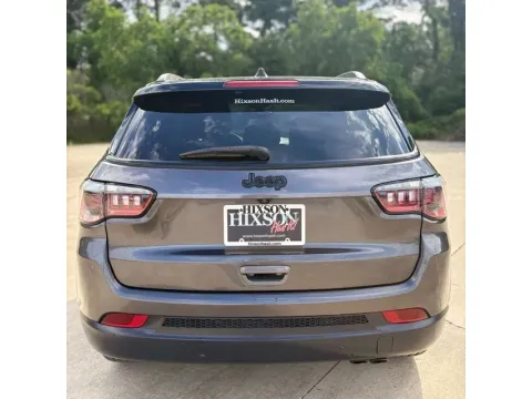 More photos of 2021 Jeep Compass Altitude at Hixson Ford Leesville, LA
