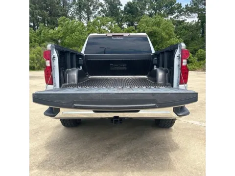 More photos of 2021 Chevrolet Silverado 1500 LT at Hixson Ford Leesville, LA