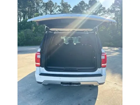 More photos of 2019 Ford Expedition XLT at Hixson Ford Leesville, LA