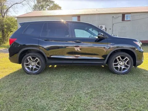 More photos of 2022 Honda Passport EX-L at Hixson Ford Leesville, LA