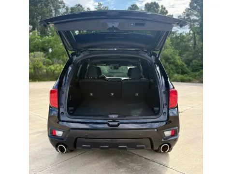 More photos of 2022 Honda Passport EX-L at Hixson Ford Leesville, LA