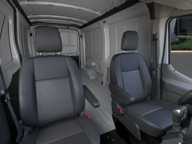 2025 Ford Transit Van Base - Photo 10