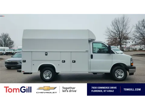 White 2025 Chevrolet Express Cutaway 3500 Van 139 for sale in Florence, KY