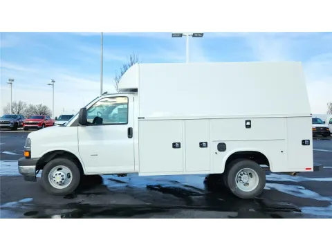 Another view of 2025 Chevrolet Express Cutaway 3500 Van 139 for sale in Florence, KY at Tom Gill Chevrolet