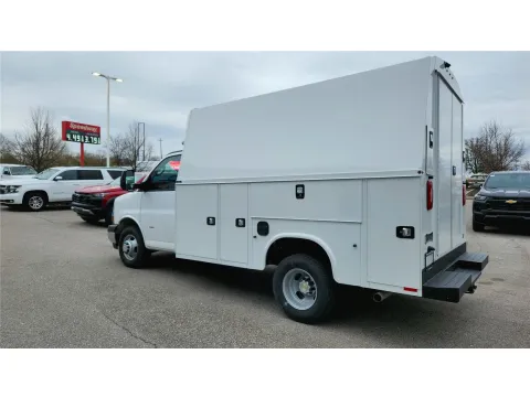Another view of 2025 Chevrolet Express Cutaway 3500 for sale in Florence, KY at Tom Gill Chevrolet