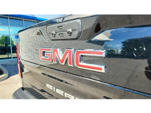 More photos of 2022 GMC Sierra 2500 HD SLE at Tom Gill Chevrolet, KY