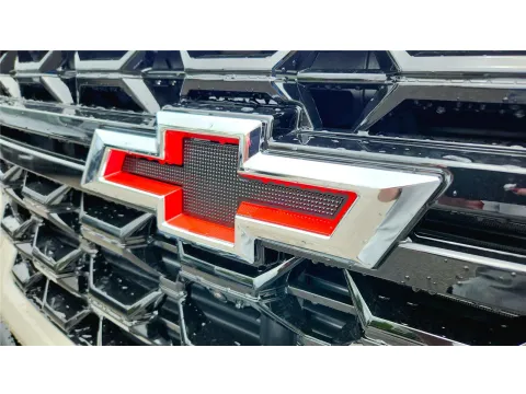 More photos of 2026 Chevrolet Silverado 2500 HD ZR2 at Tom Gill Chevrolet, KY