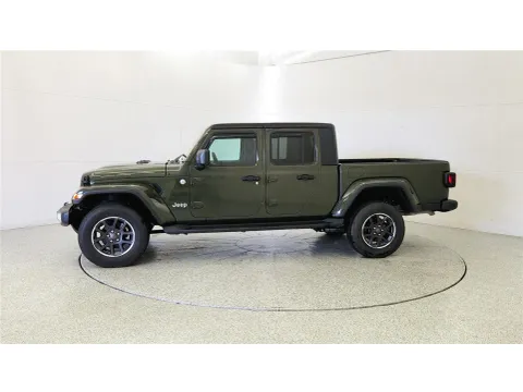 More photos of 2023 Jeep Gladiator Overland at Tom Gill Chevrolet, KY