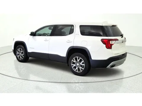 More photos of 2022 GMC Acadia SLE at Tom Gill Chevrolet, KY