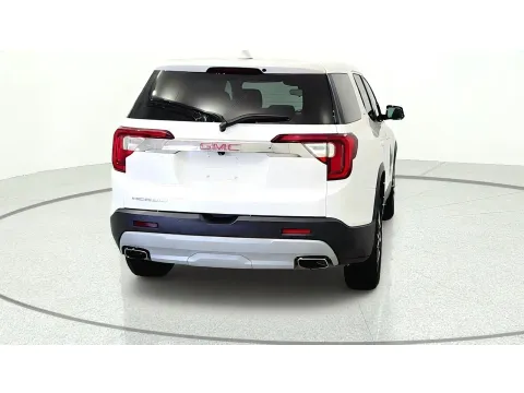 More photos of 2022 GMC Acadia SLE at Tom Gill Chevrolet, KY