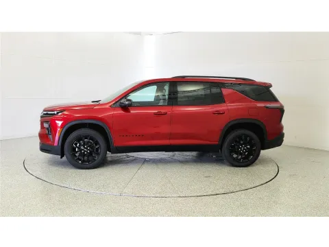 More photos of 2026 Chevrolet Traverse FWD LT at Tom Gill Chevrolet, KY