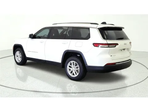 More photos of 2022 Jeep Grand Cherokee L Laredo at Tom Gill Chevrolet, KY