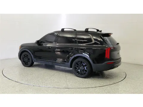 More photos of 2022 Kia Telluride EX at Tom Gill Chevrolet, KY