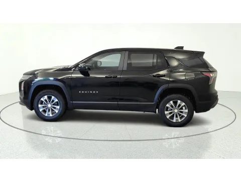 More photos of 2027 Chevrolet Equinox AWD LT at Tom Gill Chevrolet, KY