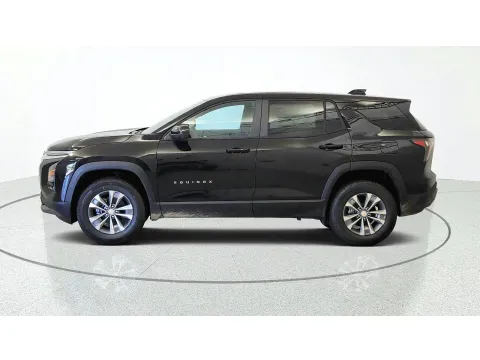 More photos of 2027 Chevrolet Equinox AWD LT at Tom Gill Chevrolet, KY