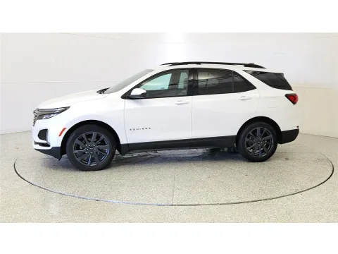 More photos of 2022 Chevrolet Equinox RS at Tom Gill Chevrolet, KY