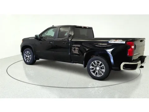 More photos of 2023 Chevrolet Silverado 1500 LT at Tom Gill Chevrolet, KY
