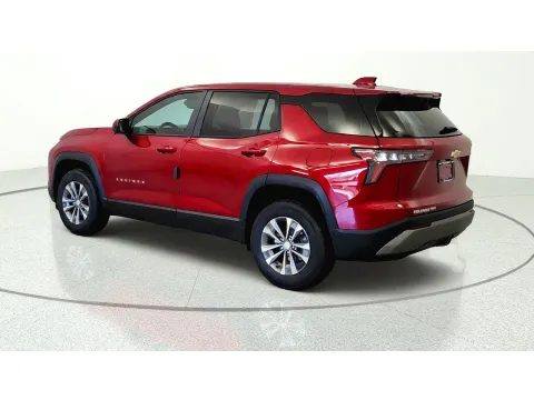 More photos of 2027 Chevrolet Equinox AWD LT at Tom Gill Chevrolet, KY