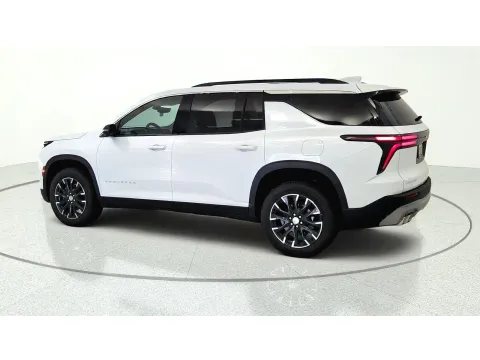 More photos of 2026 Chevrolet Traverse FWD LT at Tom Gill Chevrolet, KY