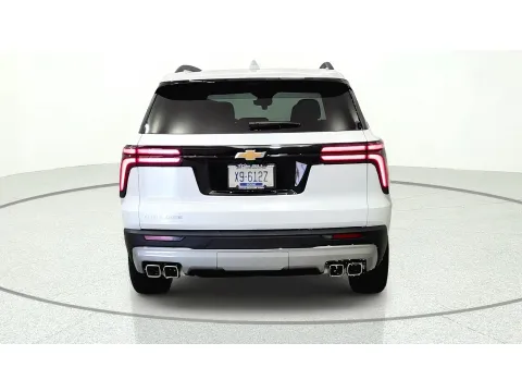 More photos of 2026 Chevrolet Traverse FWD LT at Tom Gill Chevrolet, KY