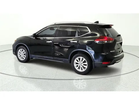 More photos of 2020 Nissan Rogue S at Tom Gill Chevrolet, KY