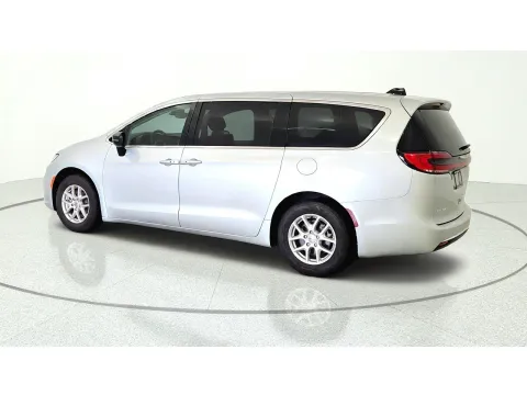 More photos of 2024 Chrysler Pacifica Touring L at Tom Gill Chevrolet, KY