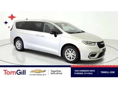 Silver 2024 Chrysler Pacifica Touring L for sale in Florence, KY