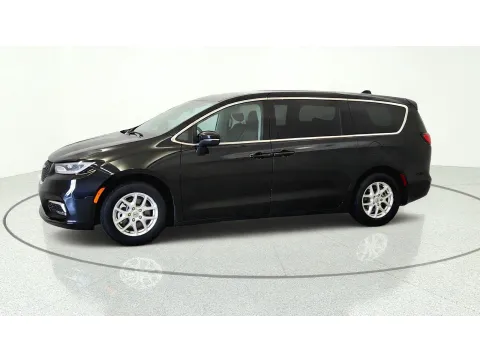 Another view of 2023 Chrysler Pacifica Touring L for sale in Florence, KY at Tom Gill Chevrolet