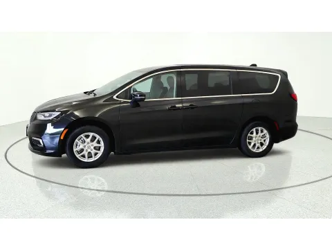 Another view of 2023 Chrysler Pacifica Touring L for sale in Florence, KY at Tom Gill Chevrolet