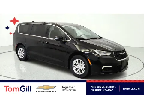 Black 2023 Chrysler Pacifica Touring L for sale in Florence, KY