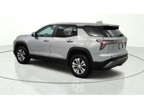 More photos of 2027 Chevrolet Equinox FWD LT at Tom Gill Chevrolet, KY