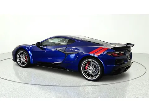 More photos of 2027 Chevrolet Corvette 2LT at Tom Gill Chevrolet, KY