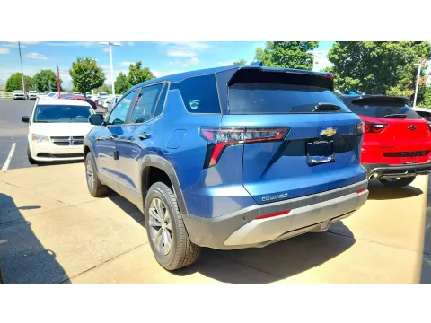 More photos of 2027 Chevrolet Equinox FWD LT at Tom Gill Chevrolet, KY