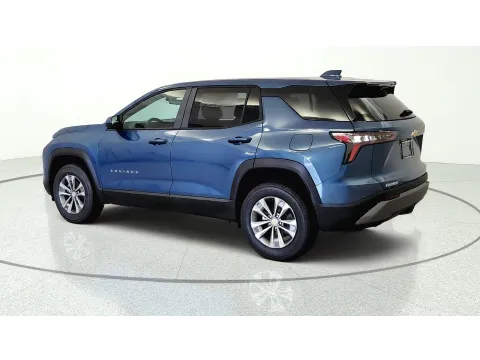 More photos of 2027 Chevrolet Equinox FWD LT at Tom Gill Chevrolet, KY