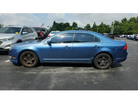 More photos of 2010 Ford Fusion SE at Tom Gill Chevrolet, KY