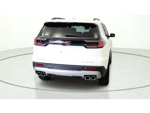 More photos of 2026 GMC Acadia FWD Elevation at Tom Gill Chevrolet, KY