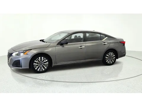 Another view of 2024 Nissan Altima 2.5 SV for sale in Florence, KY at Tom Gill Chevrolet