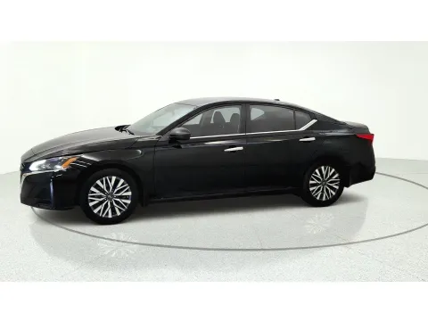 Another view of 2024 Nissan Altima 2.5 SV for sale in Florence, KY at Tom Gill Chevrolet