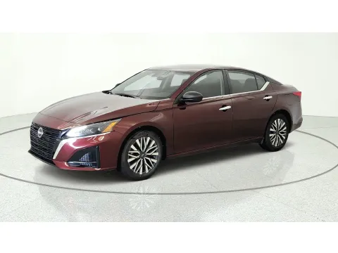 More photos of 2024 Nissan Altima 2.5 SV at Tom Gill Chevrolet, KY