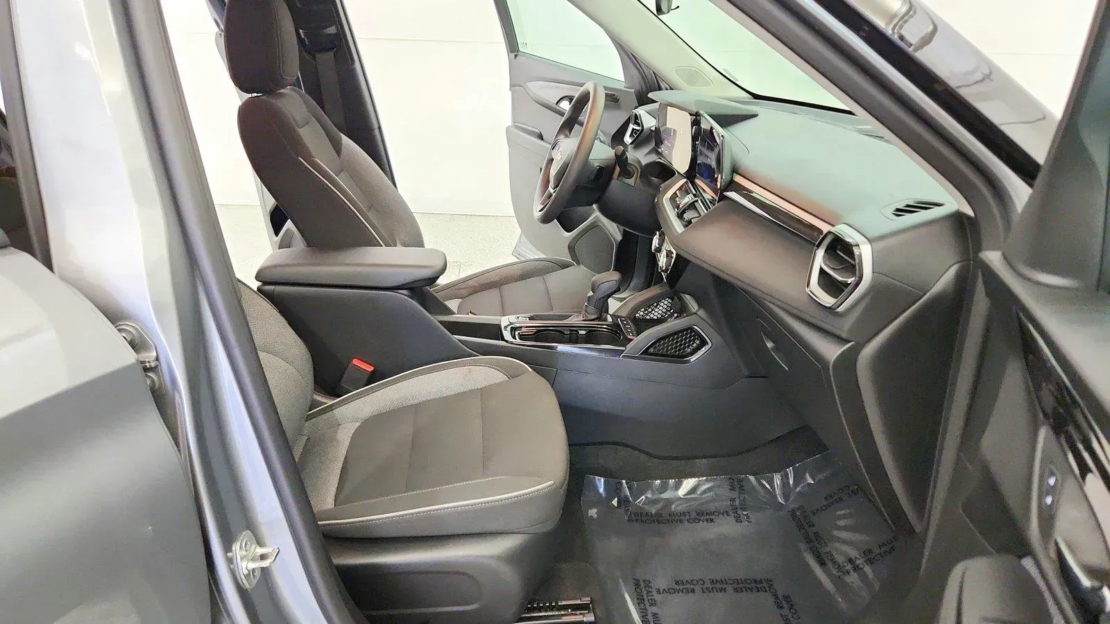 2025 Chevrolet Trailblazer LT - Photo 28
