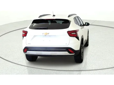 More photos of 2025 Chevrolet Trax LT at Tom Gill Chevrolet, KY