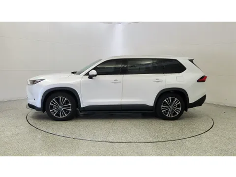 More photos of 2024 Toyota Grand Highlander Hybrid MAX Platinum at Tom Gill Chevrolet, KY