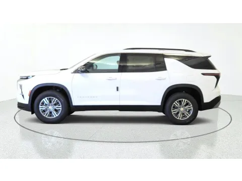 More photos of 2027 Chevrolet Traverse FWD LT at Tom Gill Chevrolet, KY